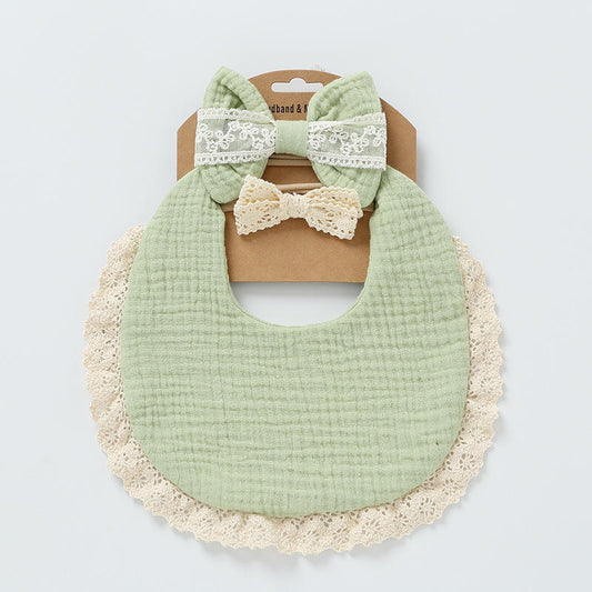 The Ultimate Guide to Baby Bibs: Muslin vs. Silicone – Which One is Right for You?